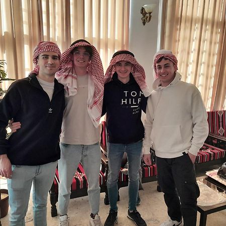 Hamoudah Hotel Аман Екстериор снимка