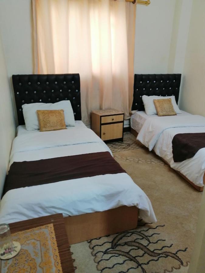 Hamoudah Hotel Аман Екстериор снимка