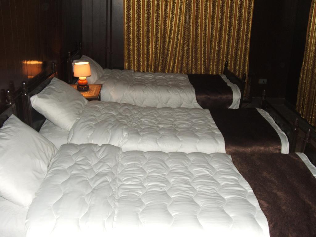 Hamoudah Hotel Аман Екстериор снимка