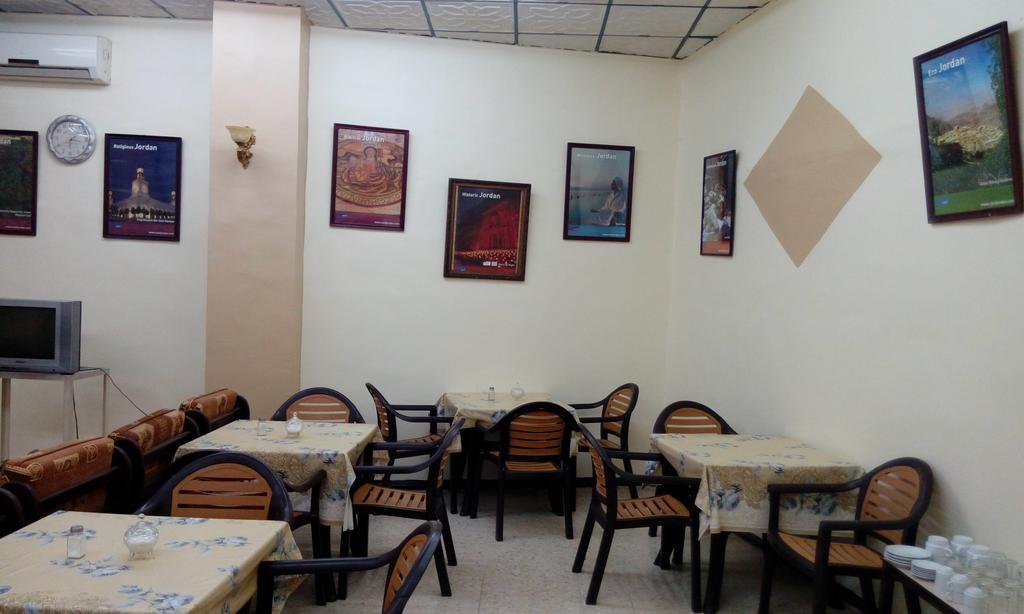 Hamoudah Hotel Аман Екстериор снимка