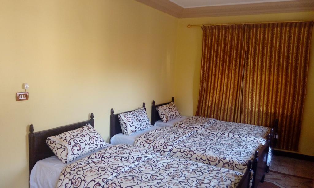 Hamoudah Hotel Аман Екстериор снимка
