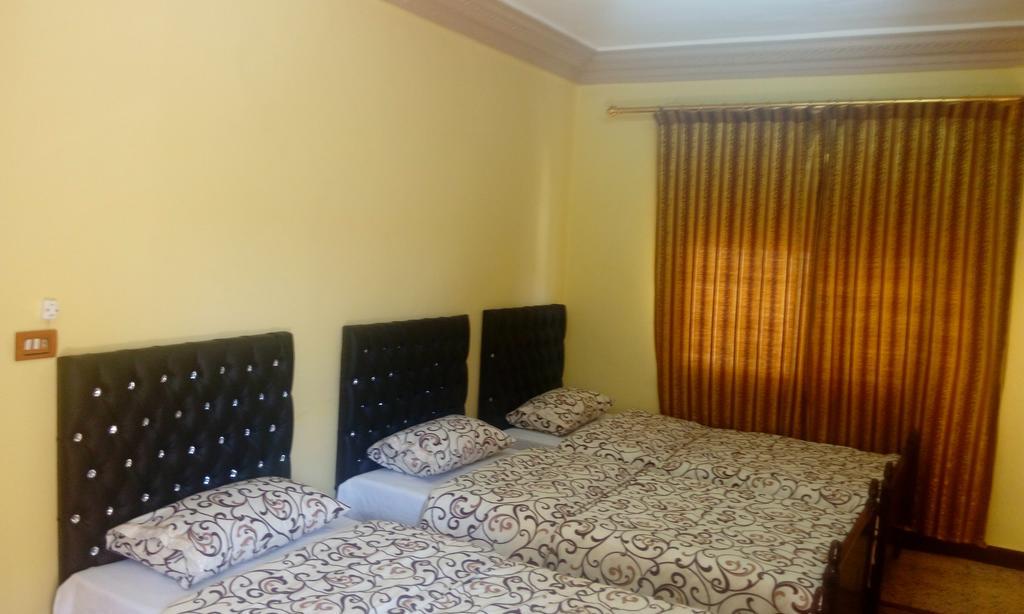 Hamoudah Hotel Аман Екстериор снимка