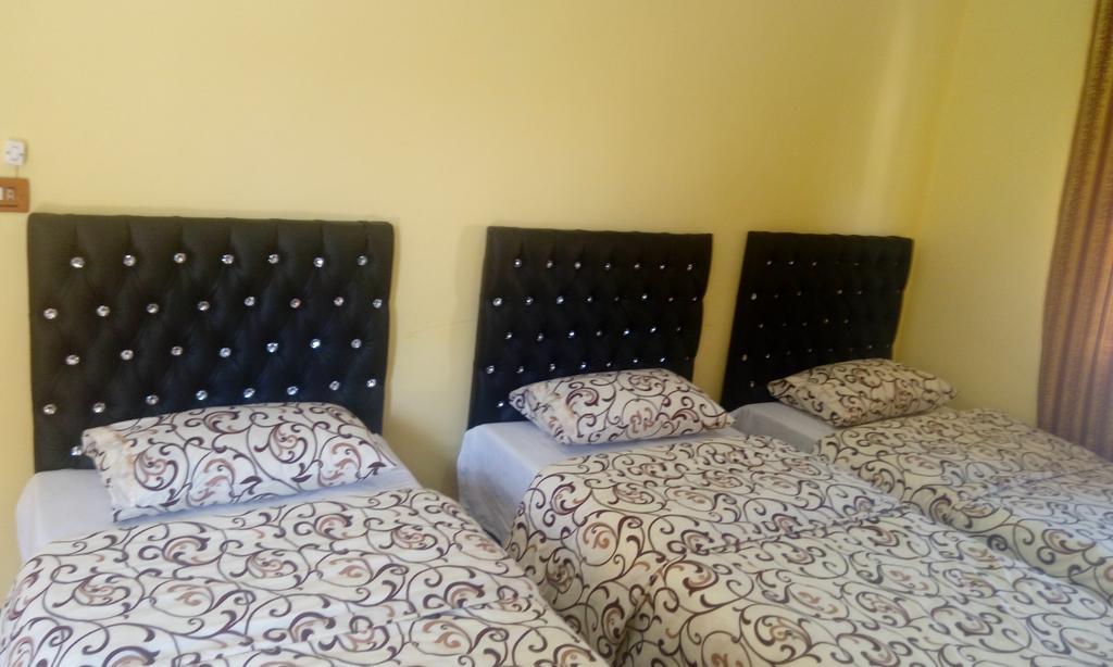 Hamoudah Hotel Аман Екстериор снимка