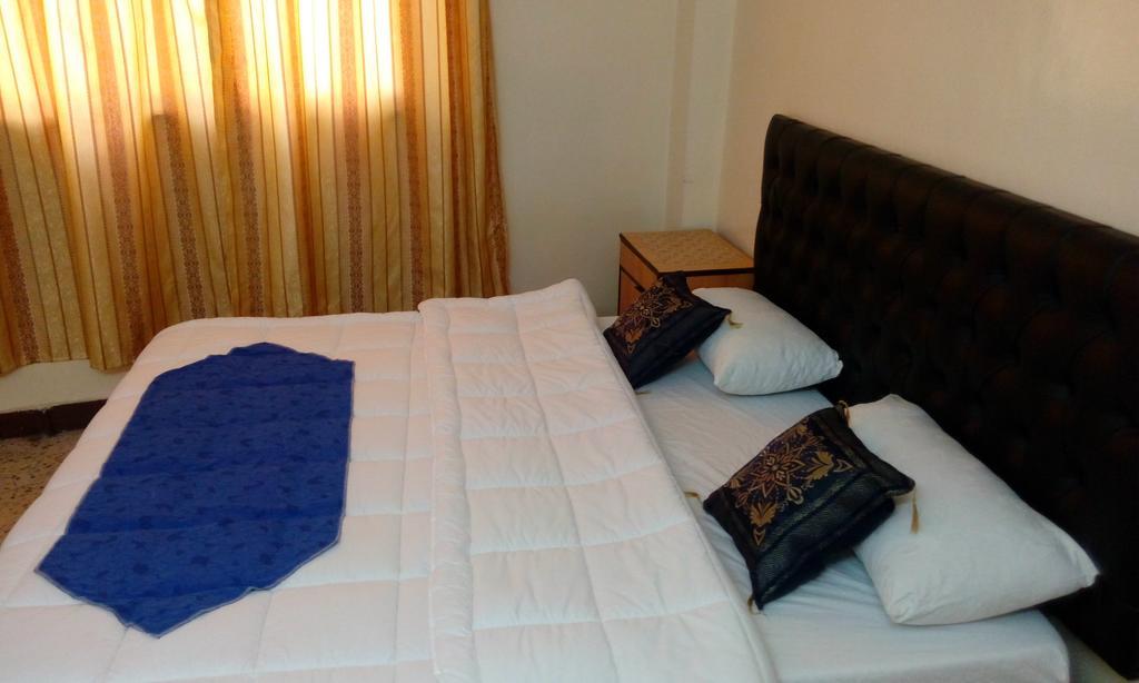 Hamoudah Hotel Аман Екстериор снимка