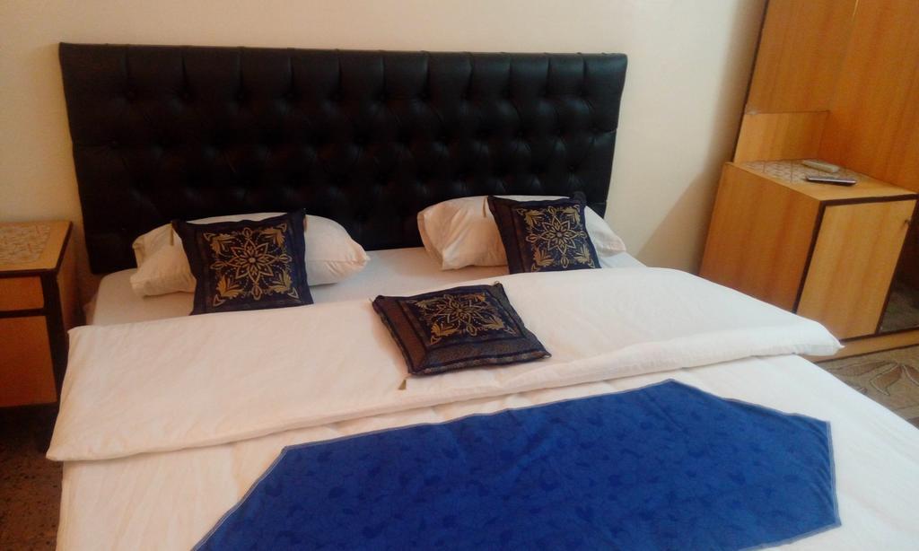Hamoudah Hotel Аман Екстериор снимка