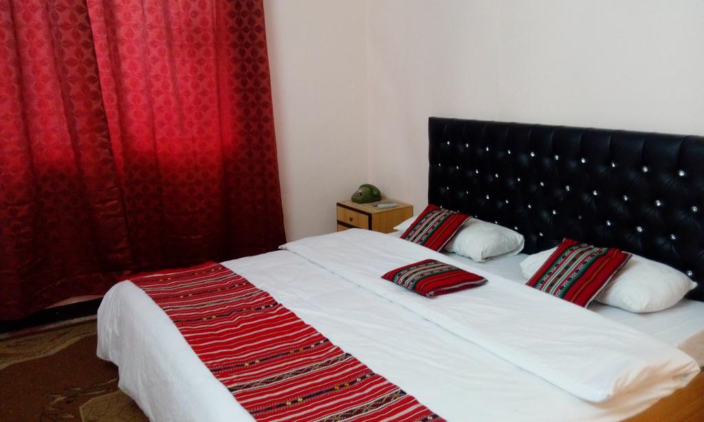 Hamoudah Hotel Аман Екстериор снимка