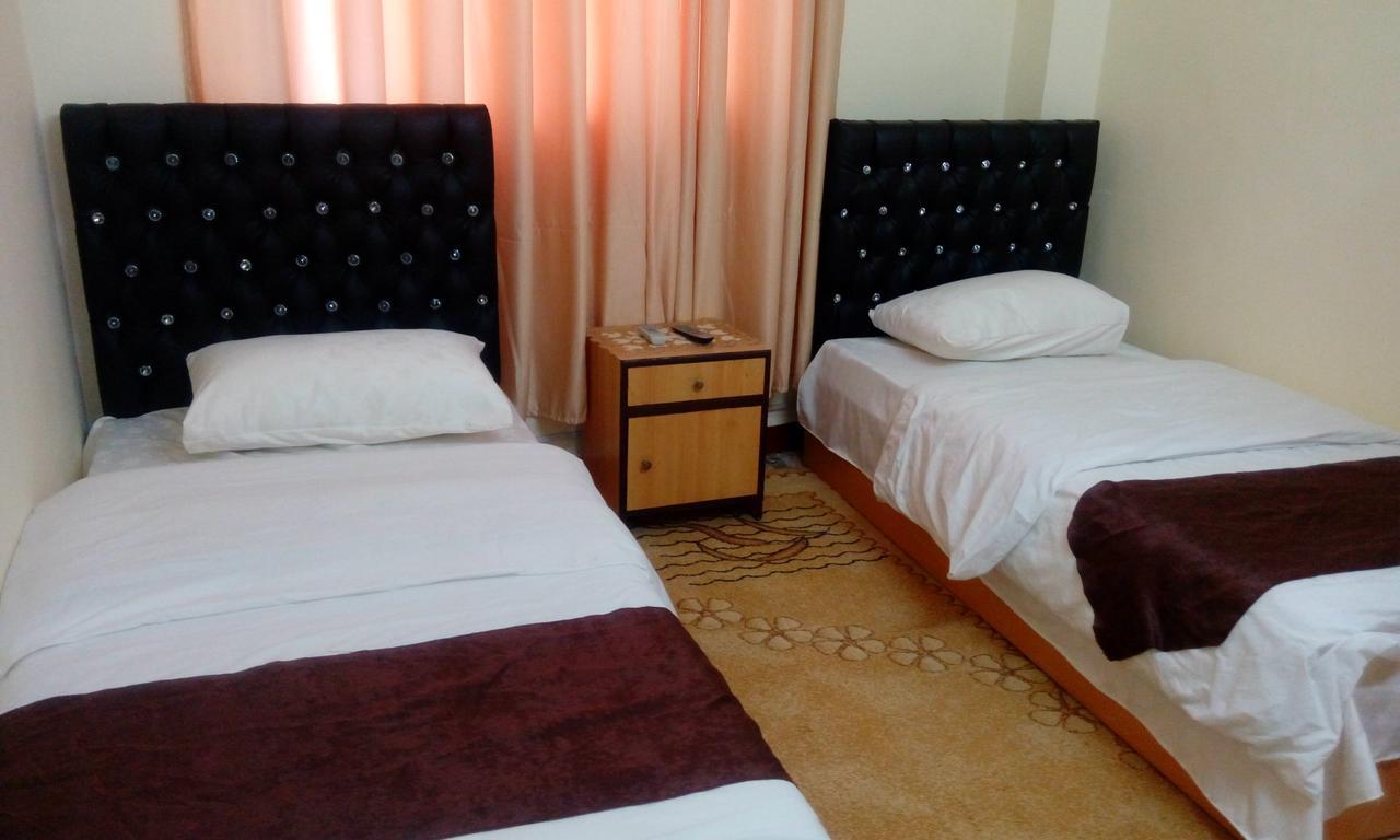 Hamoudah Hotel Аман Екстериор снимка
